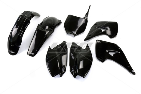 Plastkit UFO 4-delar Svart